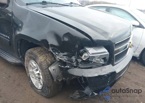 2012 Chevrolet Suburban K2500 Lt из США, поврежденный, VIN 1GNWKMEGXCR232792